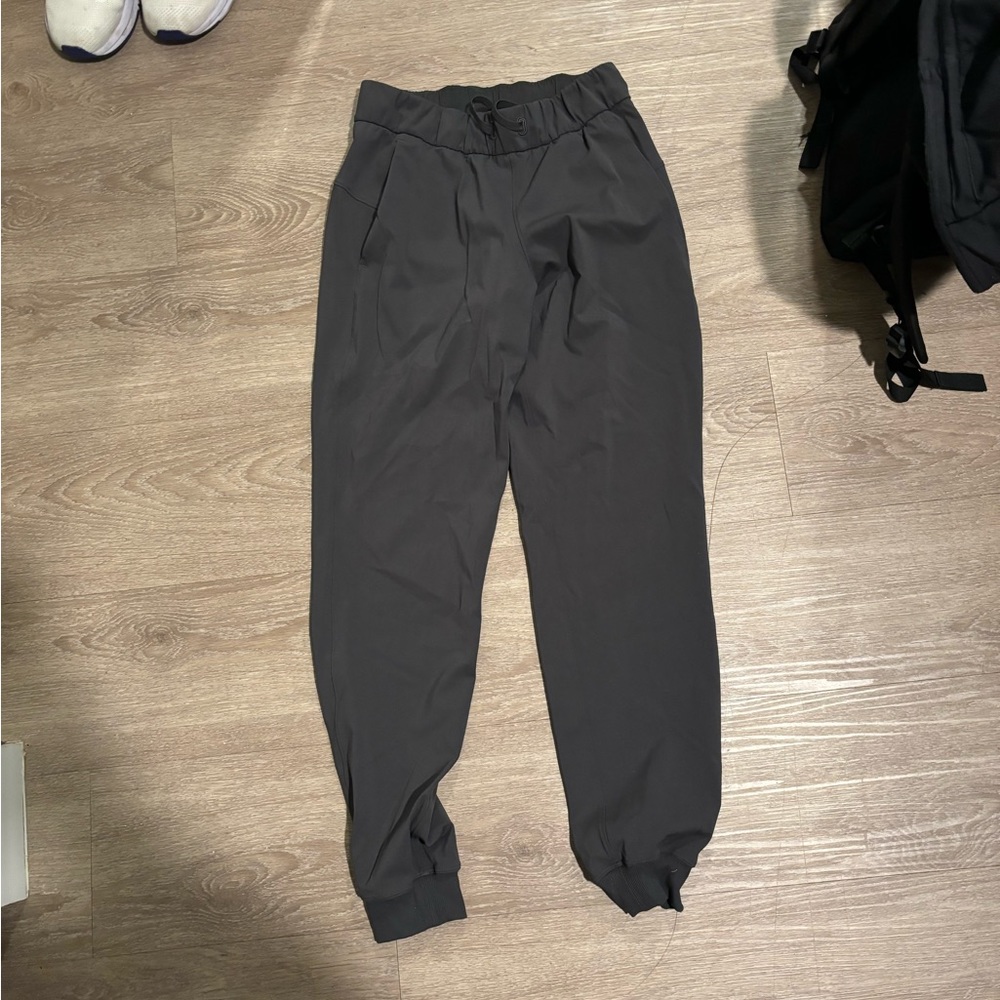 Lululemon stretch joggers graphite grey size 2